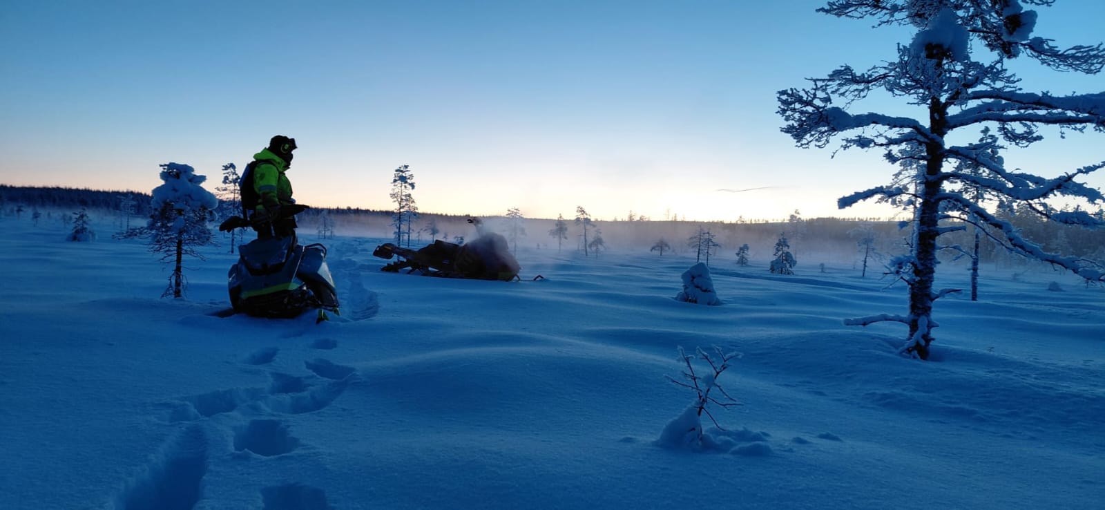 Paesaggio invernale e grandi spazi nel nord della Svezia